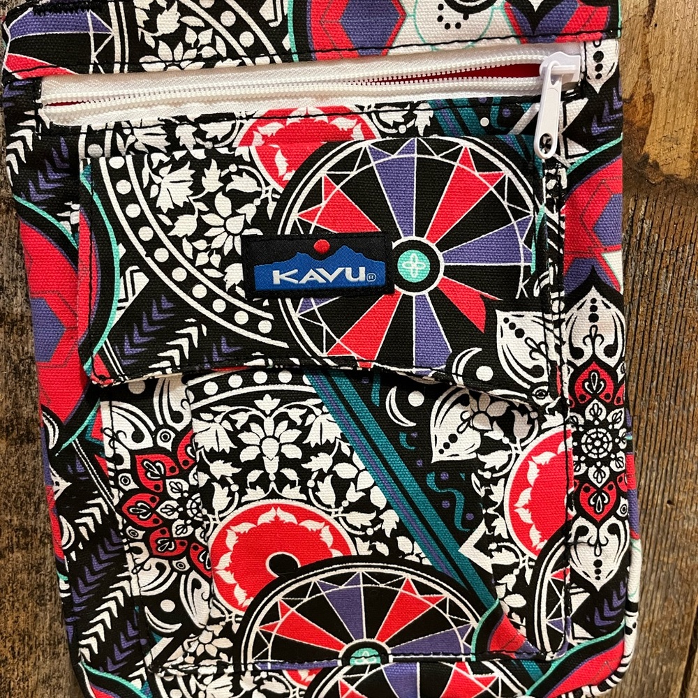 KAVU cross body bag